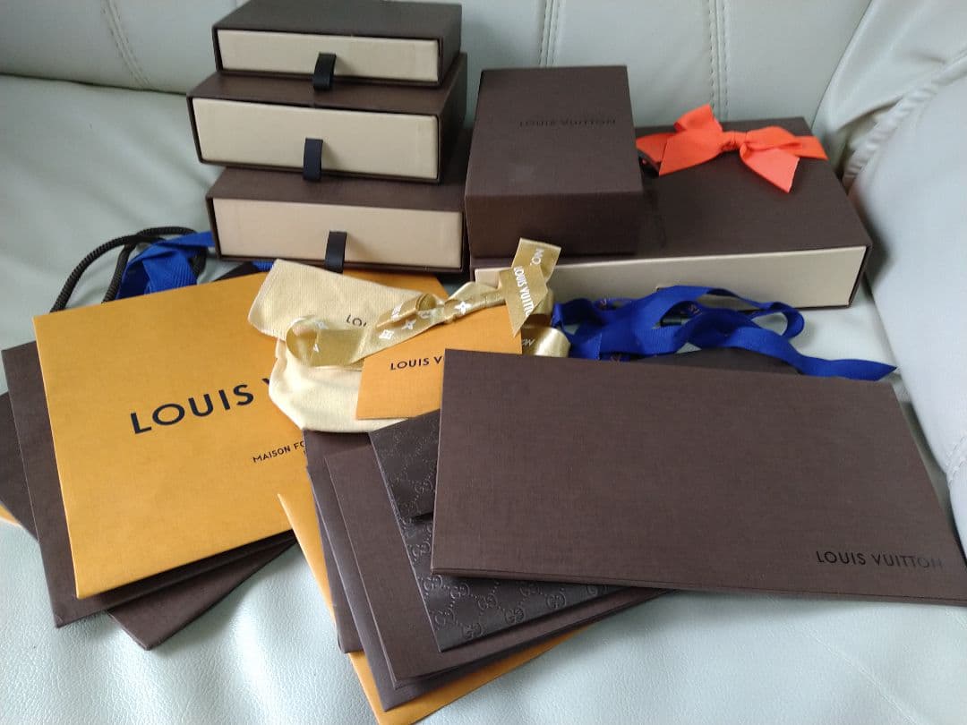 LOUIS VUITTON ギフトボックス 複数セット - メルカリ