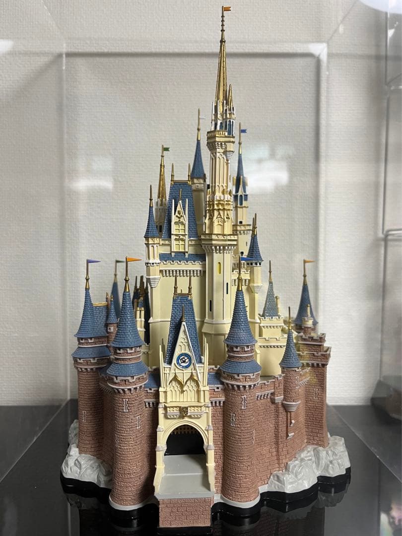 TDL 30周年 海洋堂 ディスプレイモデル シンデレラ城 - メルカリ