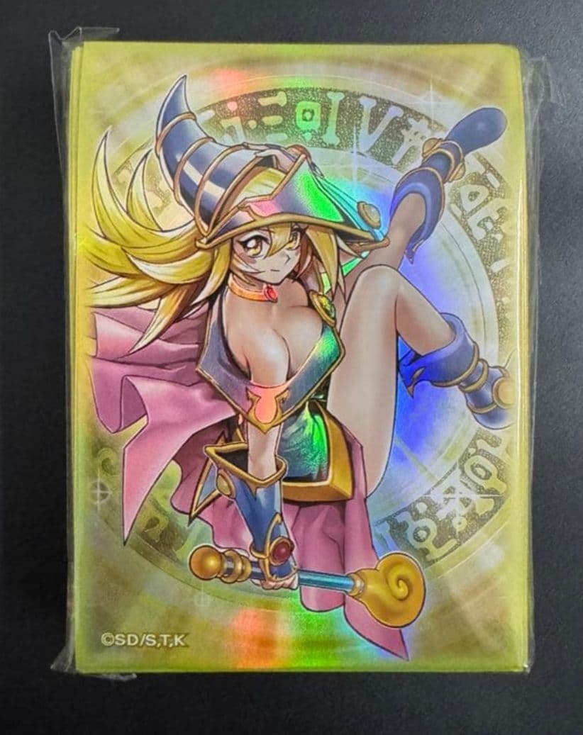 海外限定】遊戯王 魔術師の弟子ブラック・マジシャン・ガール スリーブ