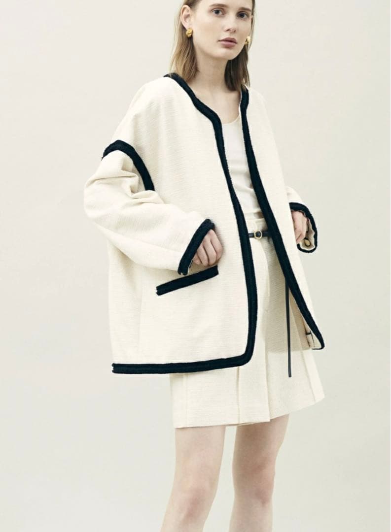 DES PRES コットンナイロンツイード ノーカラーショートコート DES PRES コットンナイロンツイード ノーカラーショートコート - メルカリ