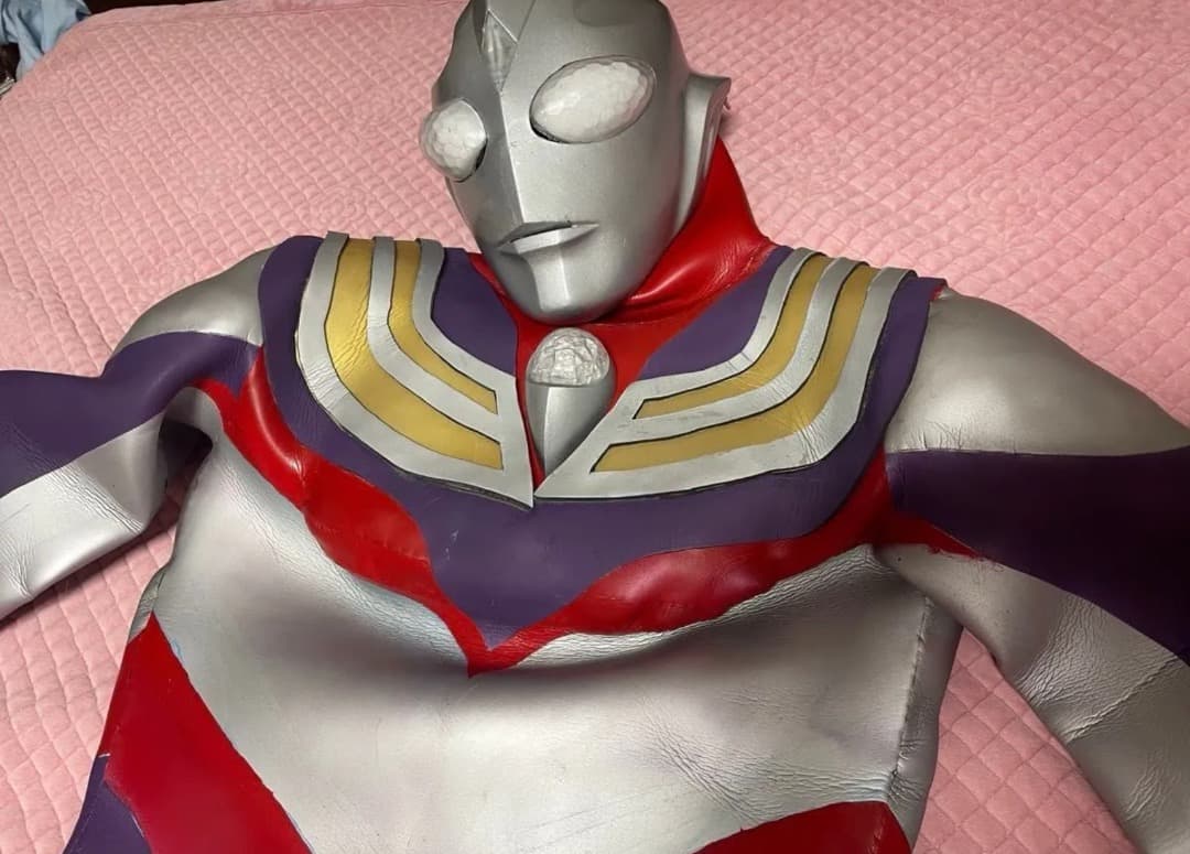 ウェットスーツ ティガ 特撮　コスプレ 一体式 アトラクション 1/1