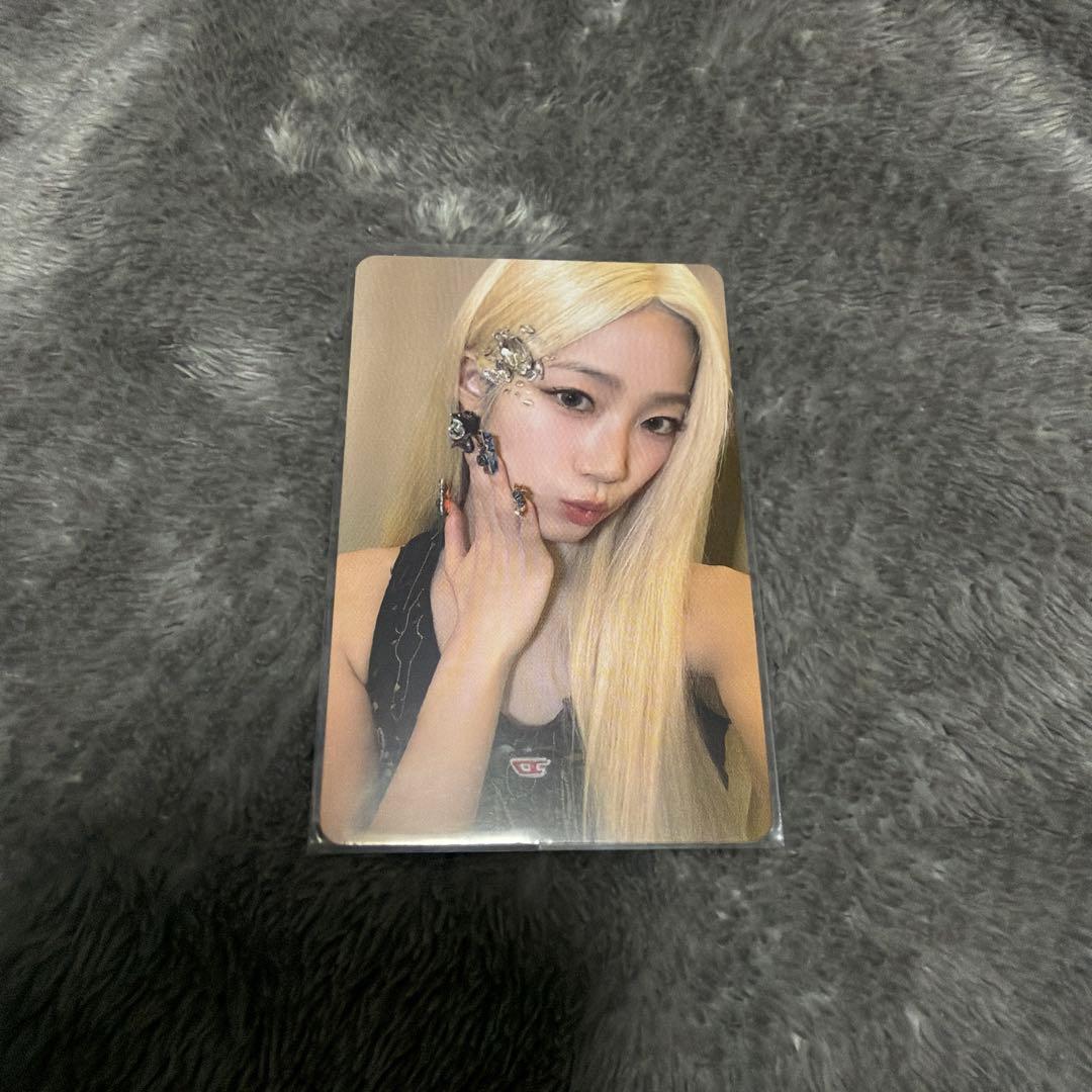 LE SSERAFIM カズハトレカ - メルカリ