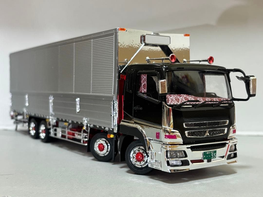 週末限定値下げ！1/32デコトラプラモデル スーパーグレート4軸低床冷凍