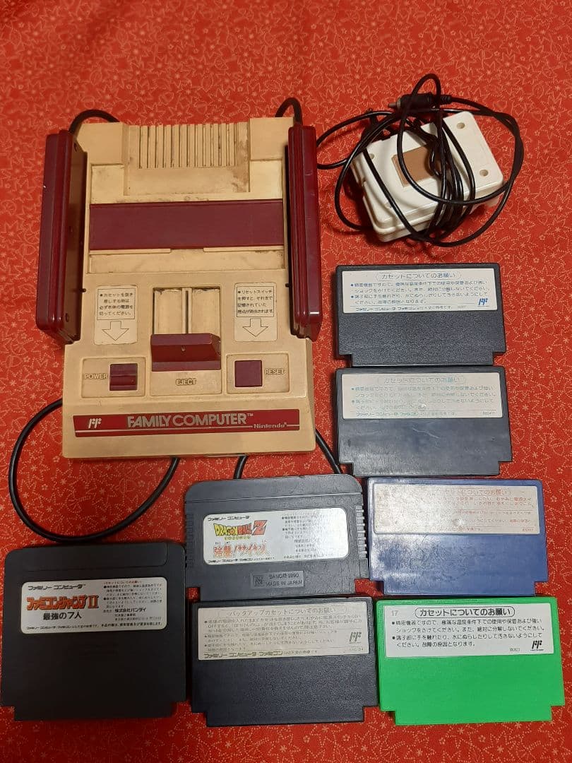 ファミリーコンピュータ 本体 ソフト7本 ファミコン - メルカリ