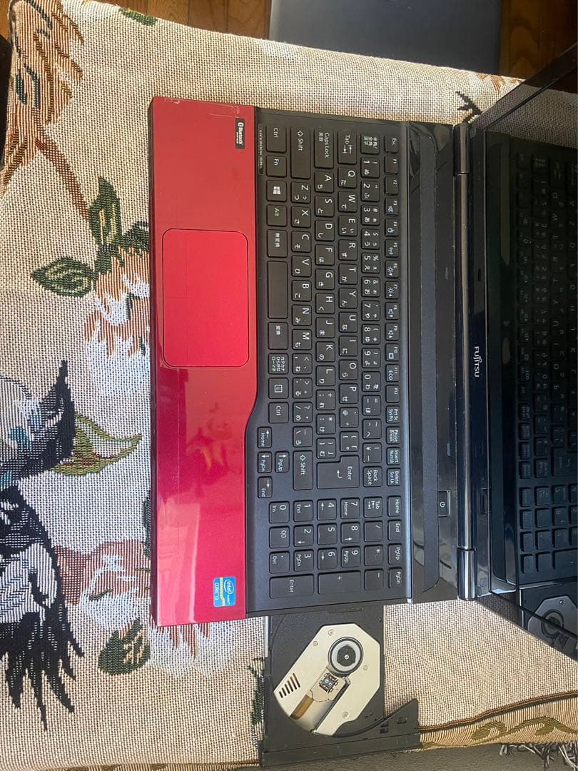 富士通 ノートパソコン windows11 core i3 AH45/K 赤 - メルカリ