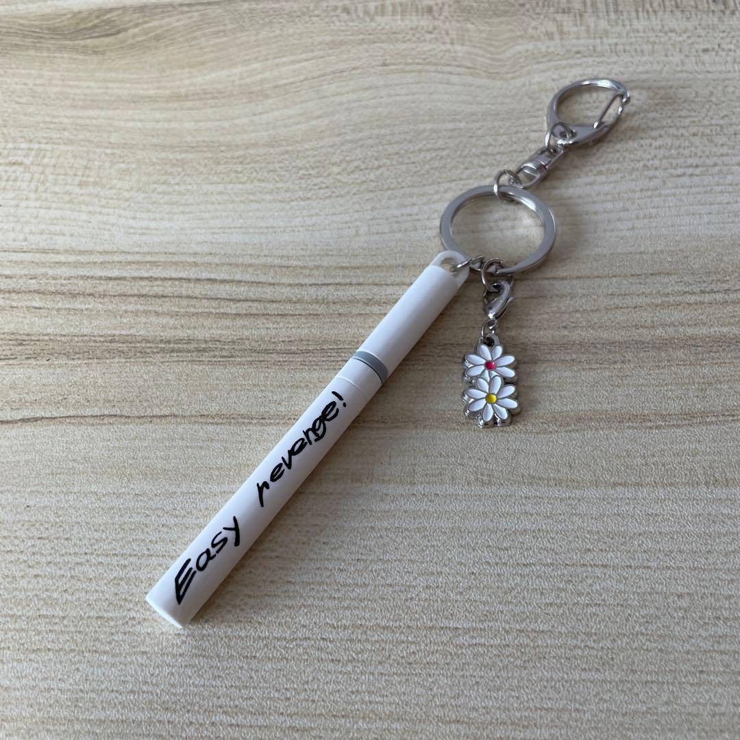 チェンソーマン タバコキーホルダー - メルカリ