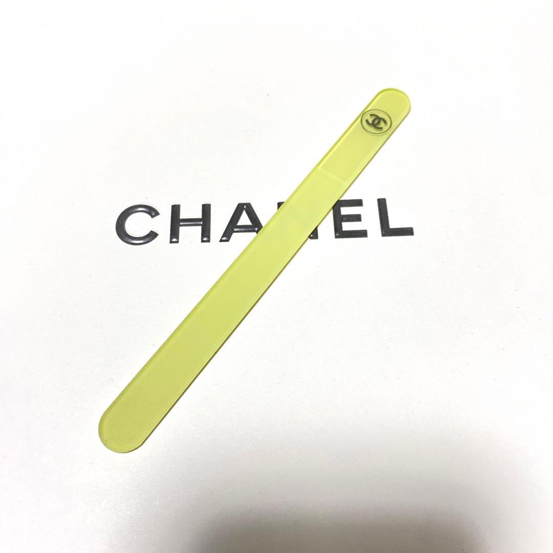 シャネル ネイルファイル オヴニー 129 黄色 CHANEL 爪やすり - メルカリ