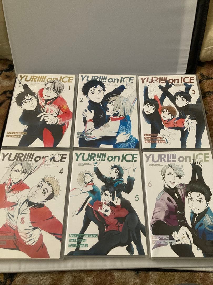ユーリ!!! on ICE Blu-ray 全6巻セット Amazon.co.jp: ユーリ!!! on ICE 全6巻セット [マーケットプレイス Blu