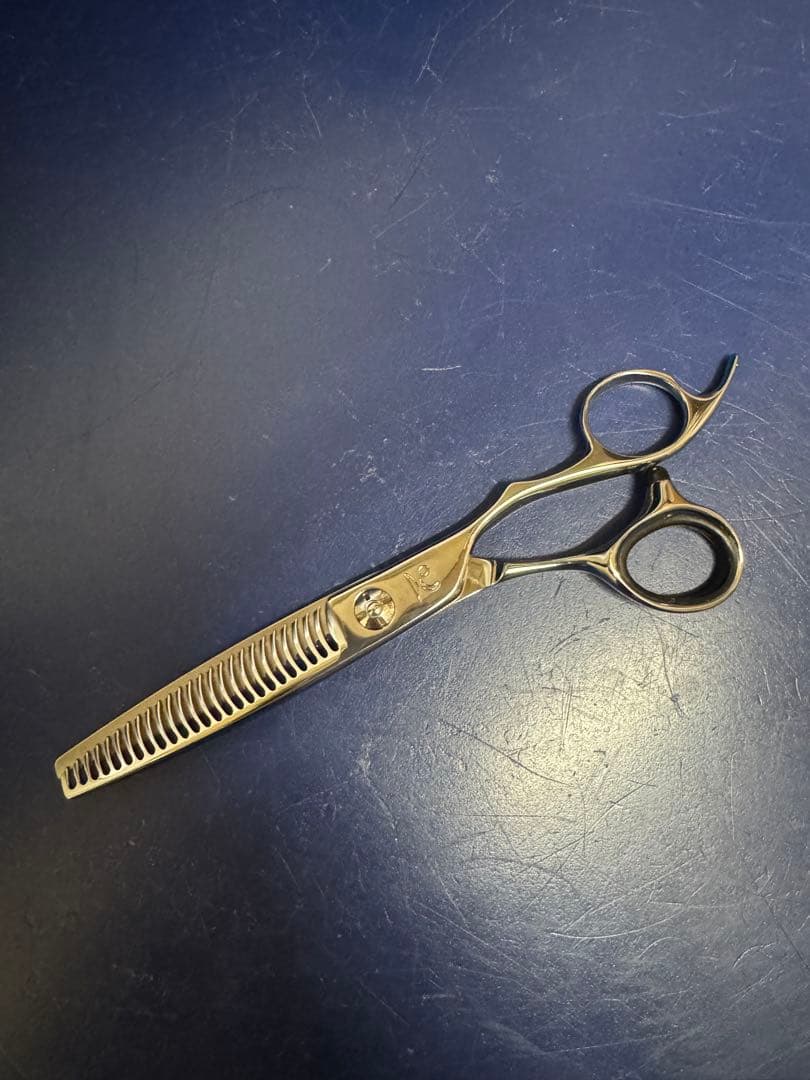 キラセニングシザー KIRA - メルカリ