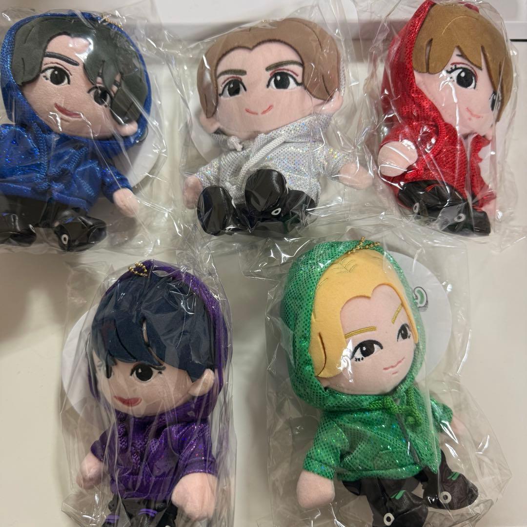 HiHi Jets はぴぬい5人 セット売り - メルカリ