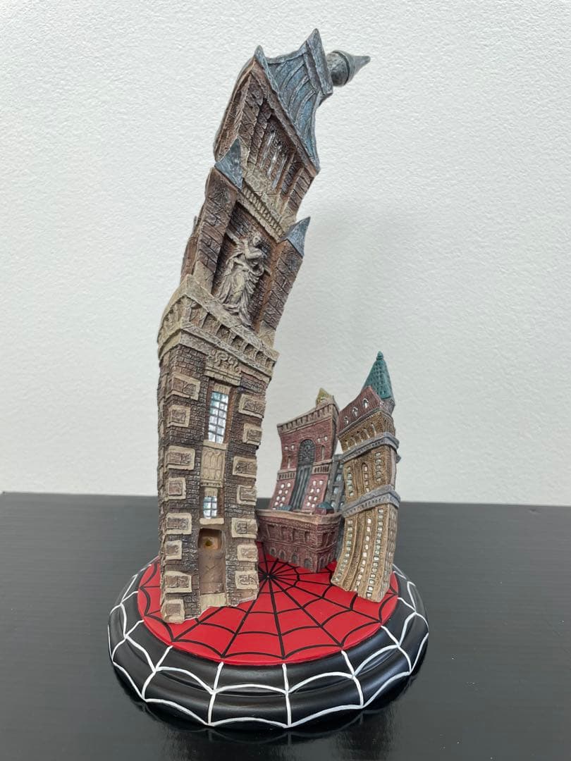 スパイダーマン VS ヴェノム スタチュー 岩倉圭二 原型 - メルカリ