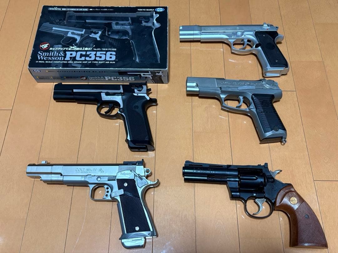 東京マルイ KWC エアガン　極美品 KWC] K4A1 M4A1 RIS エアコッキングガン (新品)の販売ページ｜エアガン.jp