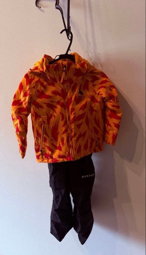 ！！yu⭐︎です！！Burton 子ども用スノーボードウェアセット　4T 楽天市場】☆セールsale 31〜36％OFF☆ バートン BURTON キッズ