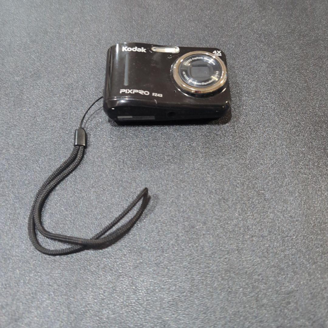 りりKodak PIXPRO FZ43 コンパクトデジタルカメラ Amazon | Kodak PIXPRO Friendly Zoom FZ43 16 MP Digital Camera with