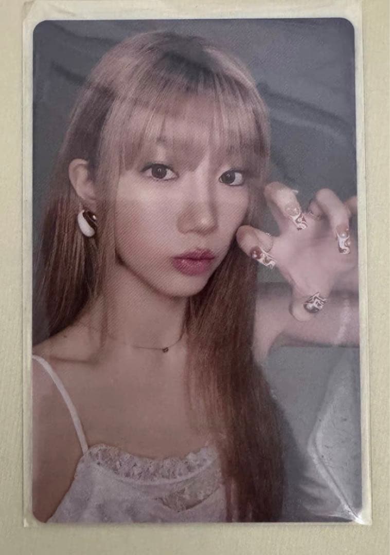 meovv ミャオ burning up パーカー 新品未開封品 トレカなし