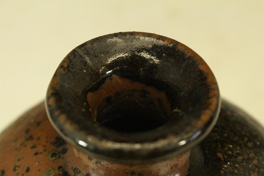 萬屋焼 やちむん 金城一門 魚紋 一輪挿し 花瓶 在銘(メ1285) - メルカリ