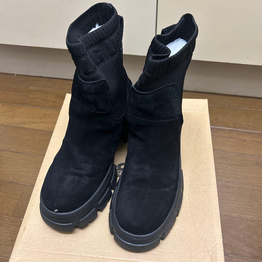 きーん様専用】UGG ブルックリン チェルシーブーツ 23cm - メルカリ