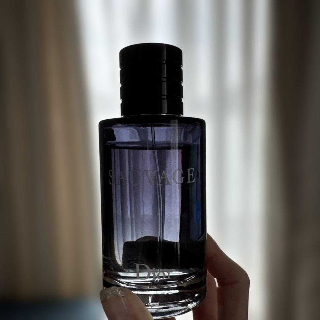 DIOR SAUVAGE オードトワレ　100ミリ ソヴァージュ オードゥ トワレ / ディオール(香水, 香水・ヘア