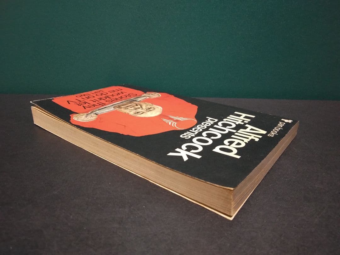 【超希少】Alfred Hitchcock Presents part2　洋書