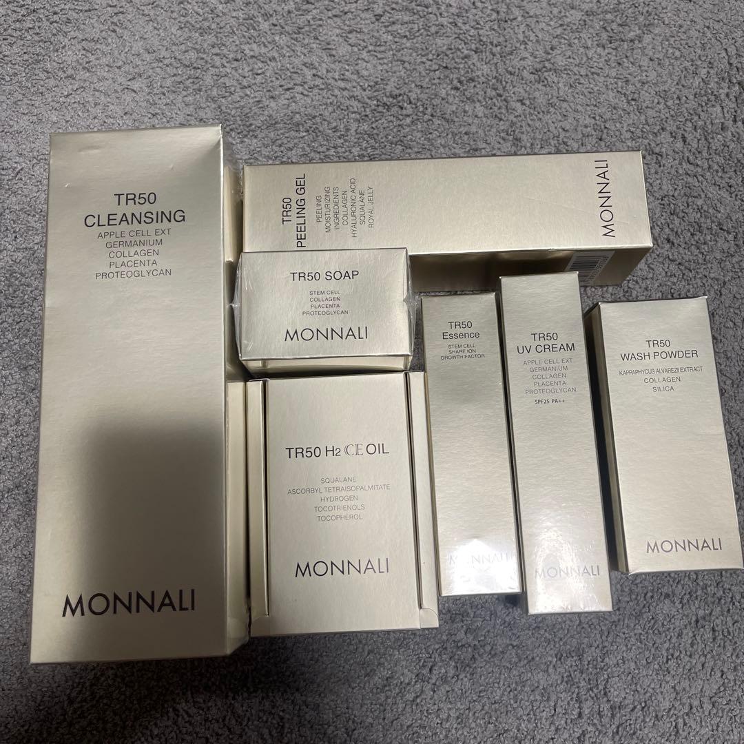 MONNALI TR50 スキンケアセット Amazon.co.jp: MONNALI モナリ ゴールドシリーズ TR50 エッセンス 美容