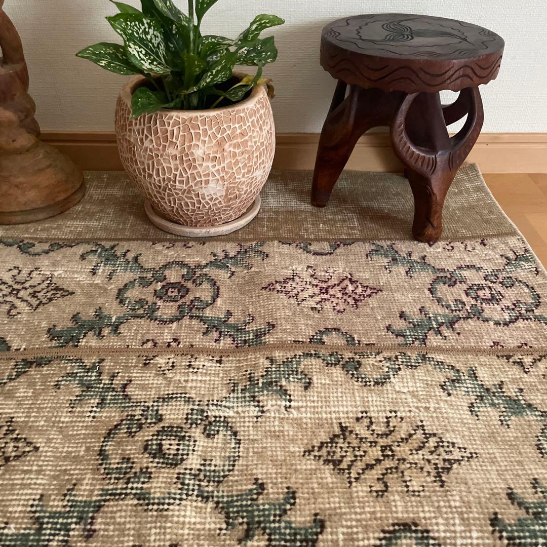 68.5×98 ベージュボタニカル パッチワーク トルコヴィンテージラグ