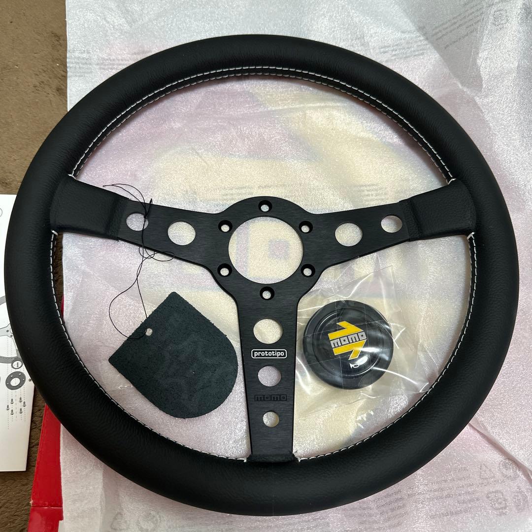 正規輸入品　MOMOプロトタイプ ステアリングBK/BK350mm新品未使用 MOMO（モモ） 【正規品】モモ ステアリング PROTOTIPO プロトタイプ
