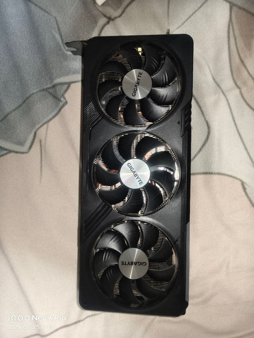 保証期間内(残1年) GIGABYTE 7800XT Gaming OC 16G Radeon™ RX 7800 XT GAMING OC 16G - GIGABYTE Global