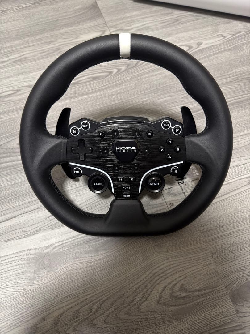 MOZA R5ハンドルコントローラー - メルカリ