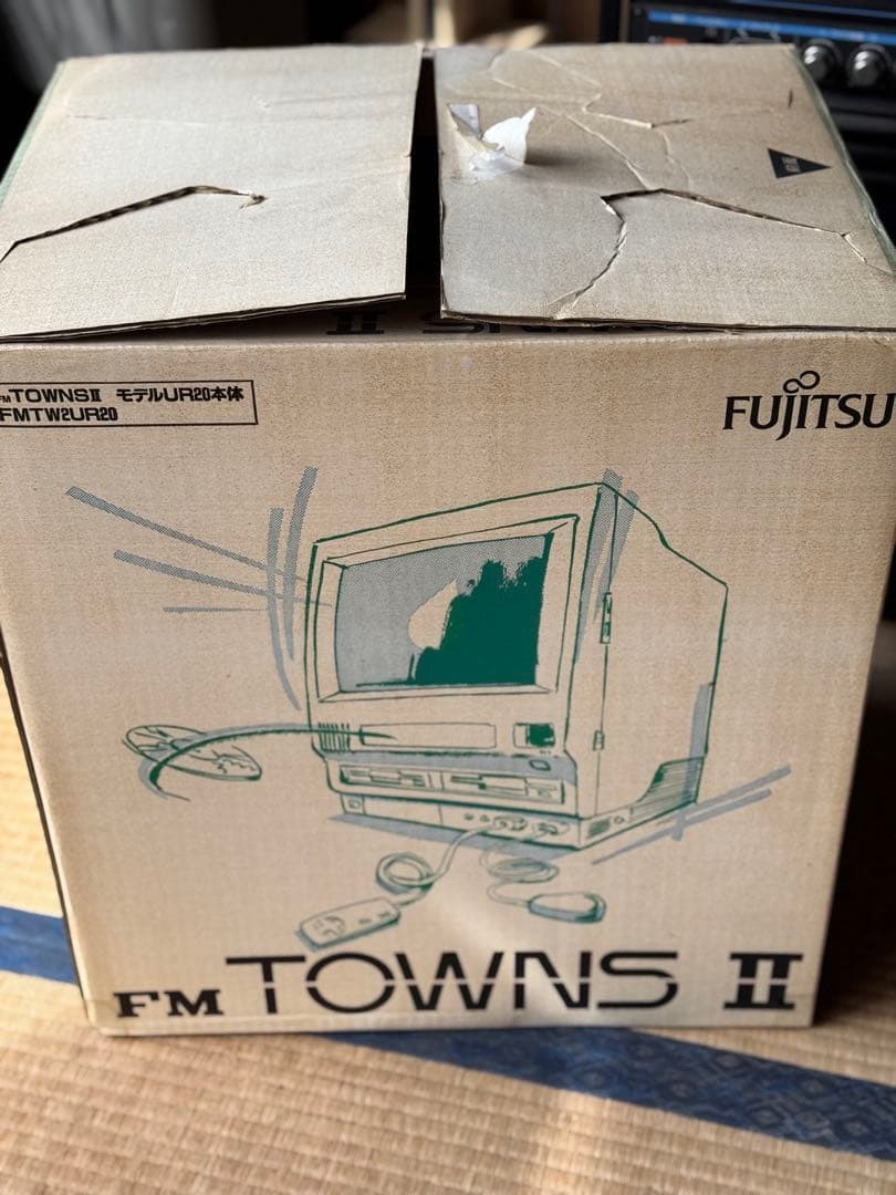リ*ス様 富士通 FM TOWNS II UR20 本体(動作済)と関連本 - メルカリ