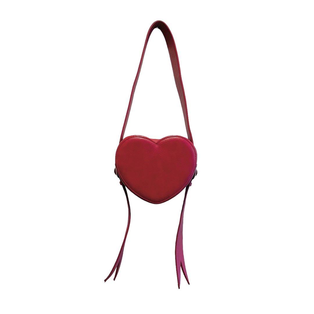 【完売品】 HEIHEI ハートバッグ RED 赤 ハートバッグがオンラインショップ&ラフォーレ原宿店で入荷しております。