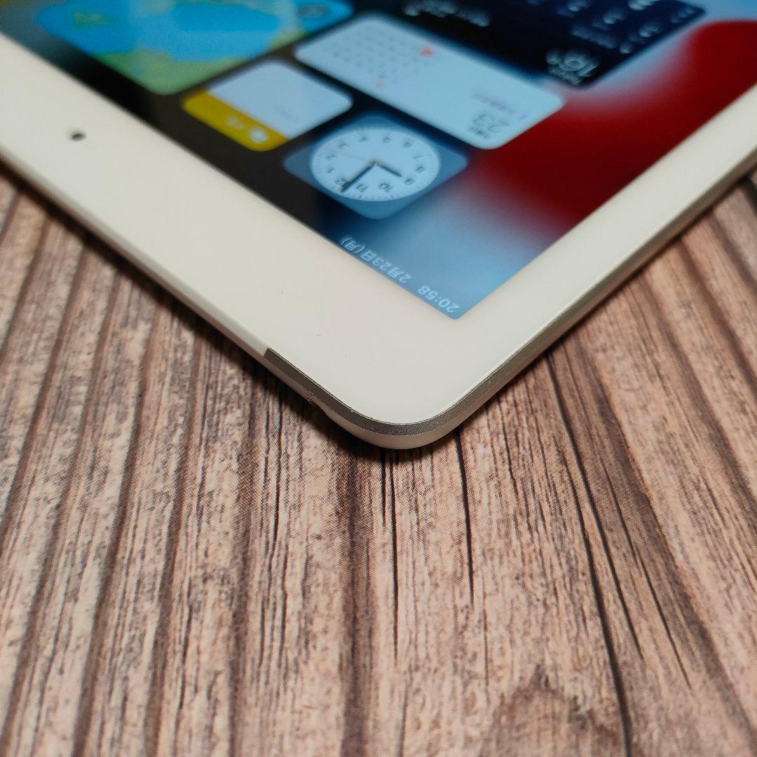 iPad 第6世代 32GB シルバー SIMフリー 美品 - メルカリ