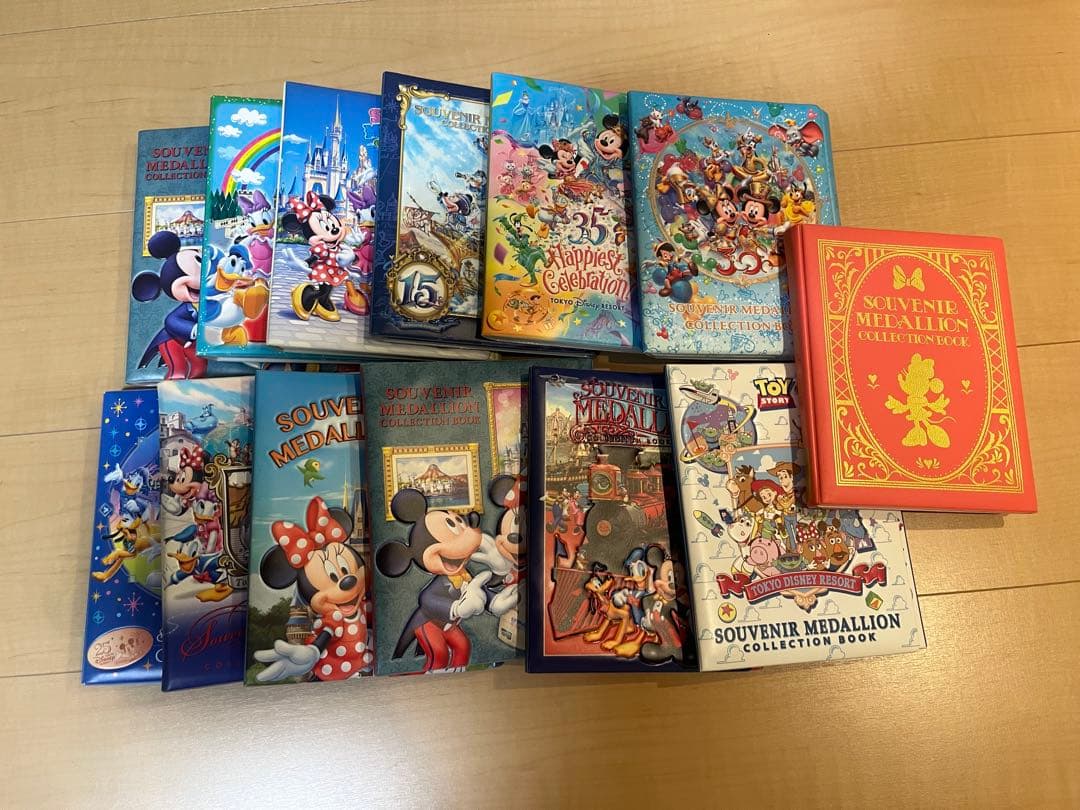 ディズニー スーベニアメダル まとめ売り約600枚 ディズニー スーベニアメダル まとめ売り約600枚