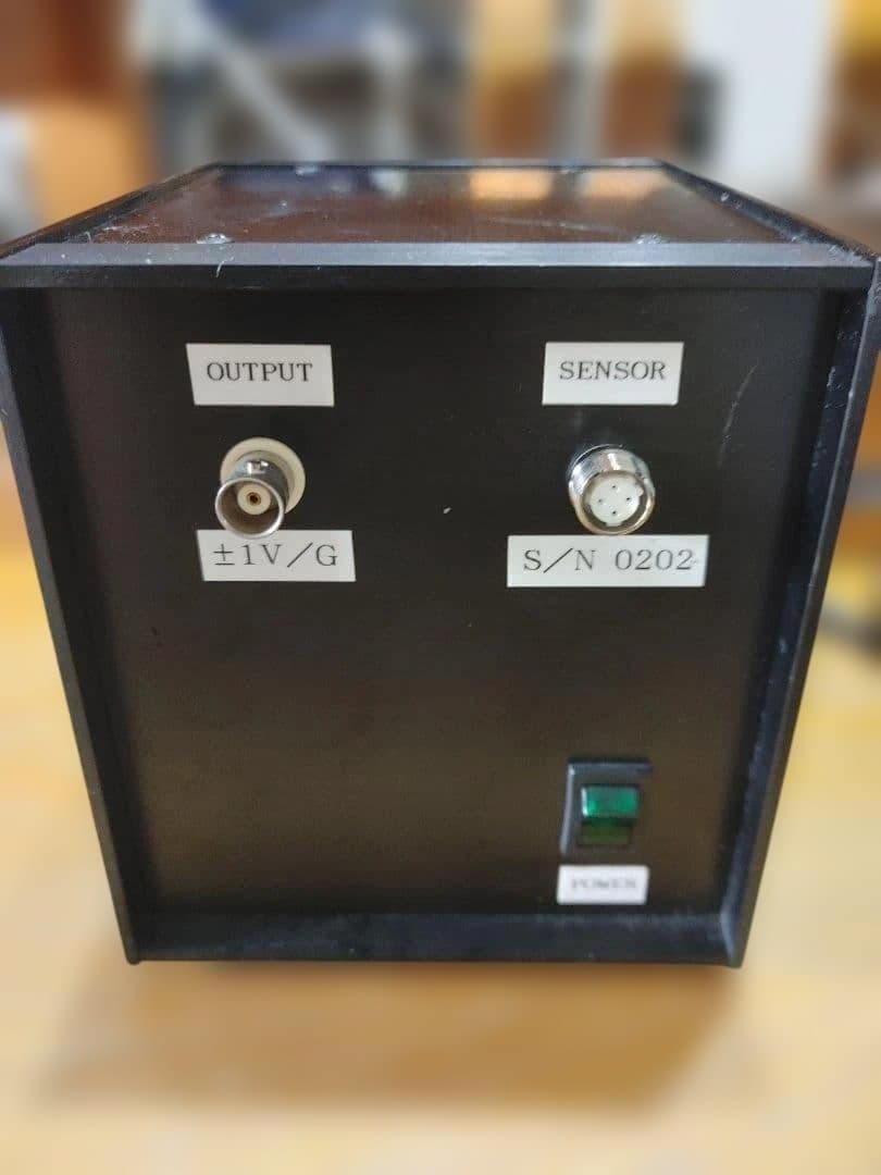 加速度センサー用アンプ 信号変換器（±1V/G出力） - メルカリ