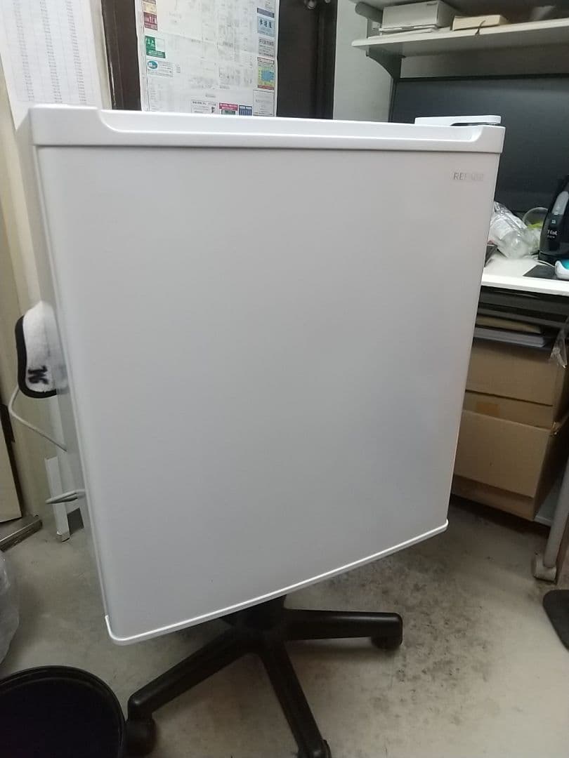 ホワイト冷蔵庫 YRZ-C05N ほぼ新品 ヤマダオリジナル 3105009015_001.jpg