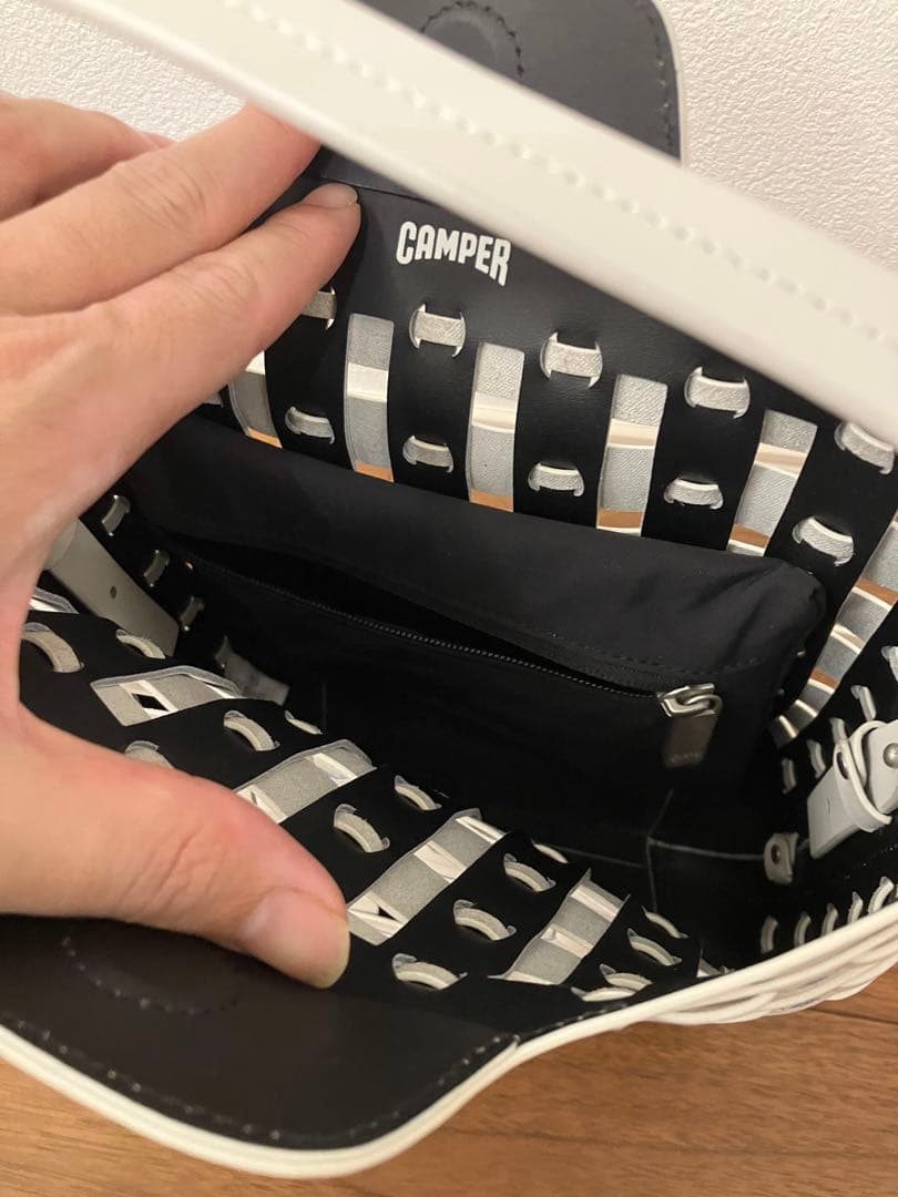 Camper ホワイト 編み込みデザイン トートバッグ レザー