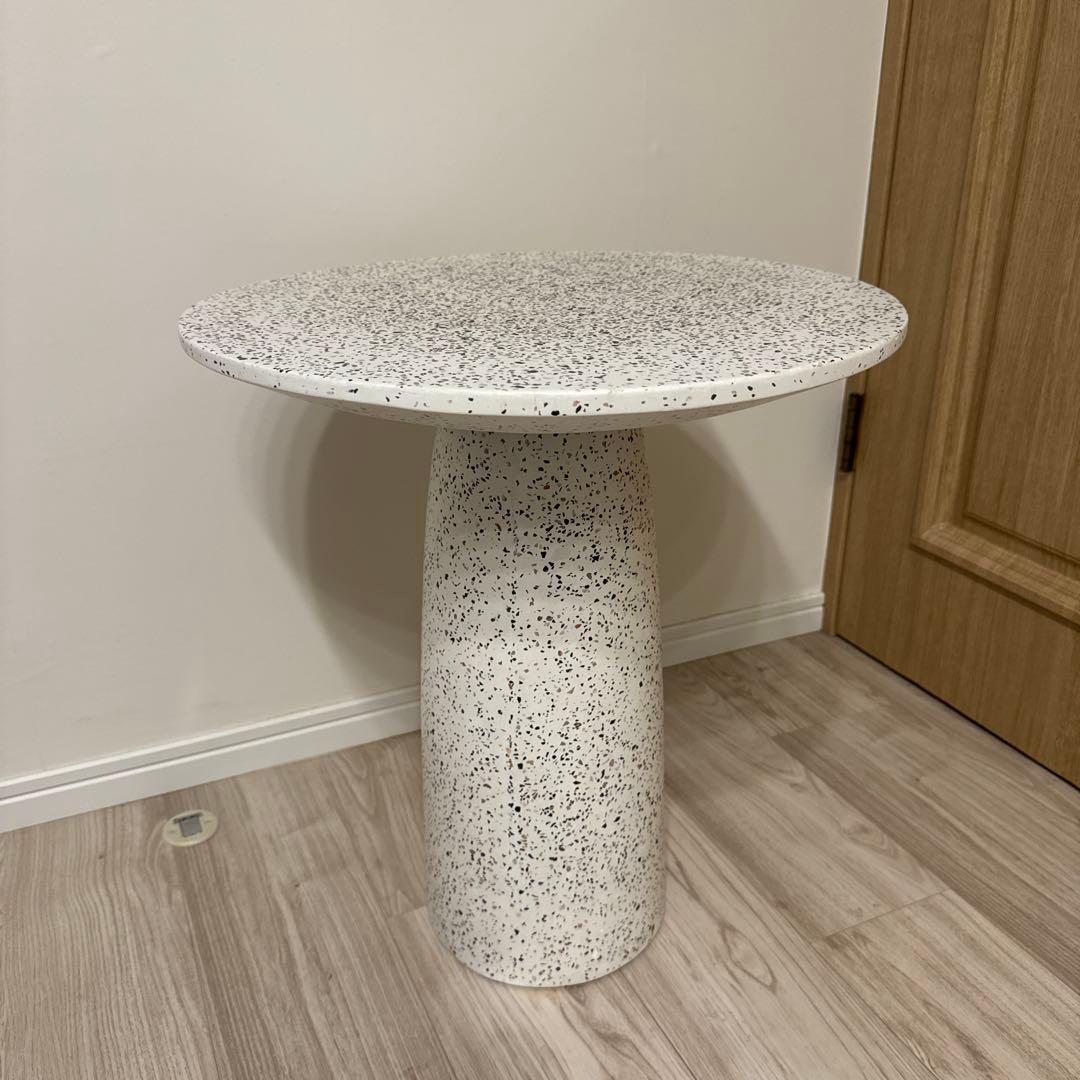 flymee購入　円形グレーコンクリート風サイドテーブル moda en casa ALLY table / モーダ・エン・カーサ アリー サイド