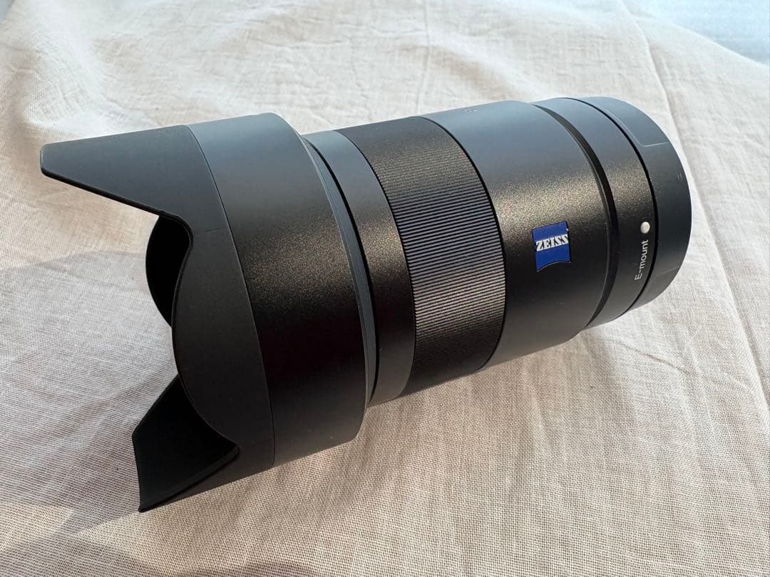 ZEISS FE 1.8/55 単焦点レンズ Sonnar T* FE 55mm F1.8 ZA | デジタル一眼カメラα（アルファ） | ソニー