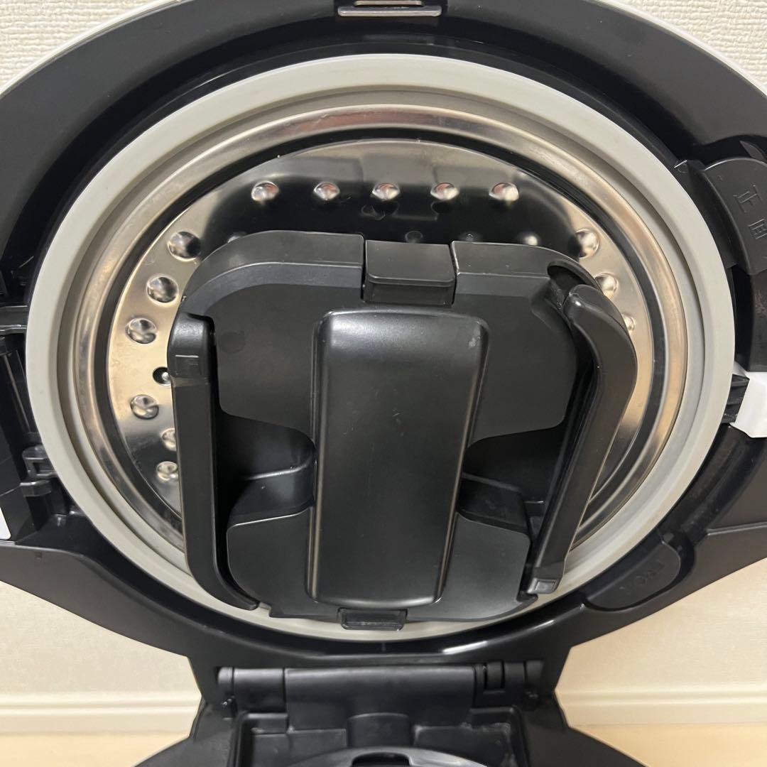 シャープ ヘルシオ ホットクック 電気調理鍋 2.4L KN-HW24E-W