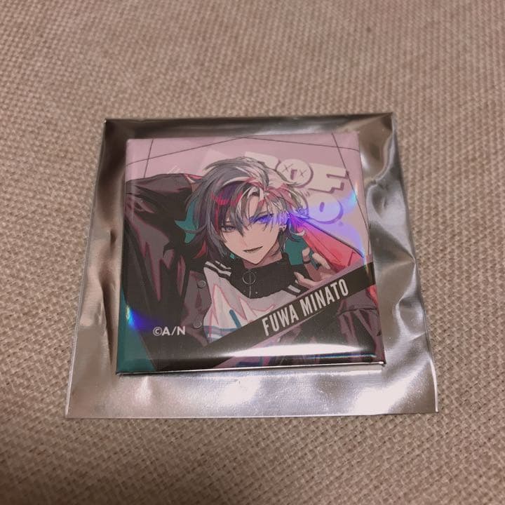 ろふまお】不破湊 スクエア缶バッジ【ROF-MAO】 - メルカリ