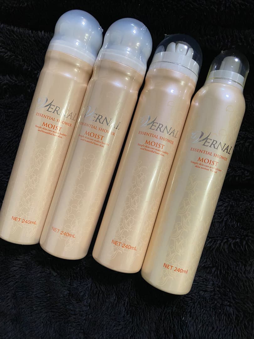 新品未開封 ヴァーナル エッセンシャルシャワー モイスト ヴァーナルエッセンシャルシャワー（モイスト）200mL: シンプル4ステップ