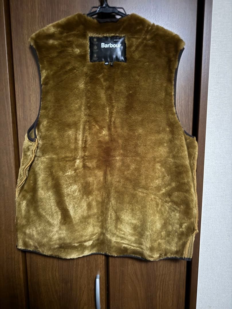 BARBOUR バブアー ファー ボア ベスト 3クラウン - トップス特別