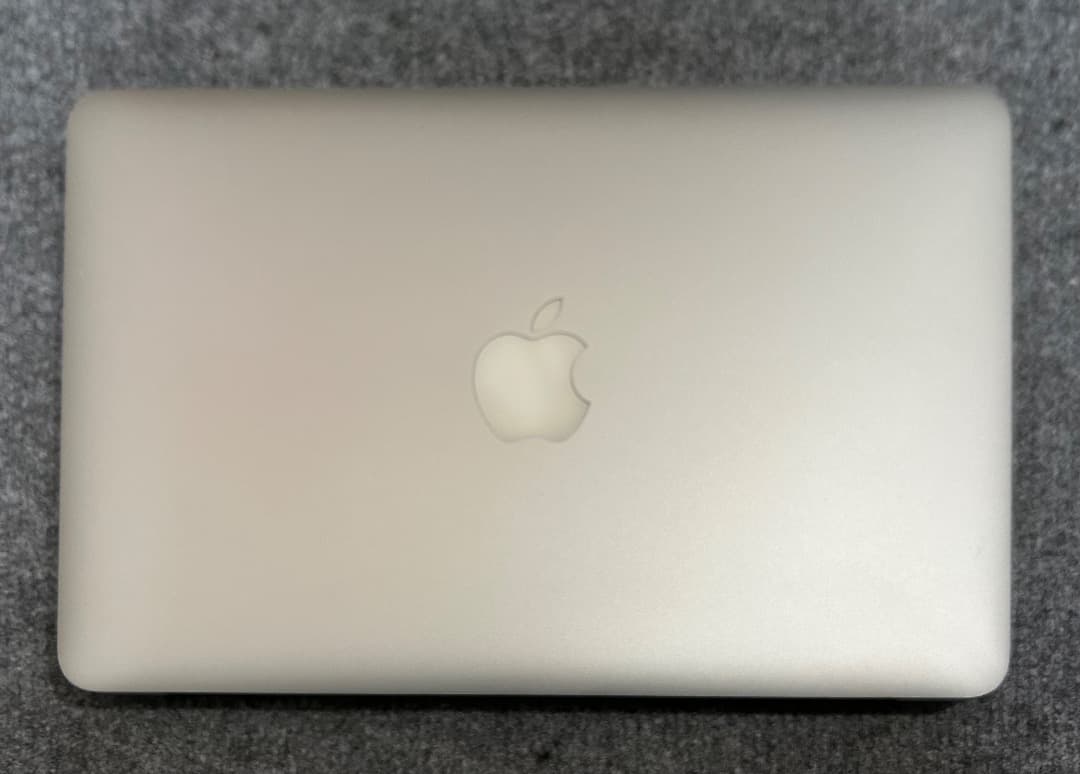 MacBook Air 2015 1.6Ghz 128Gb 11インチ USキー