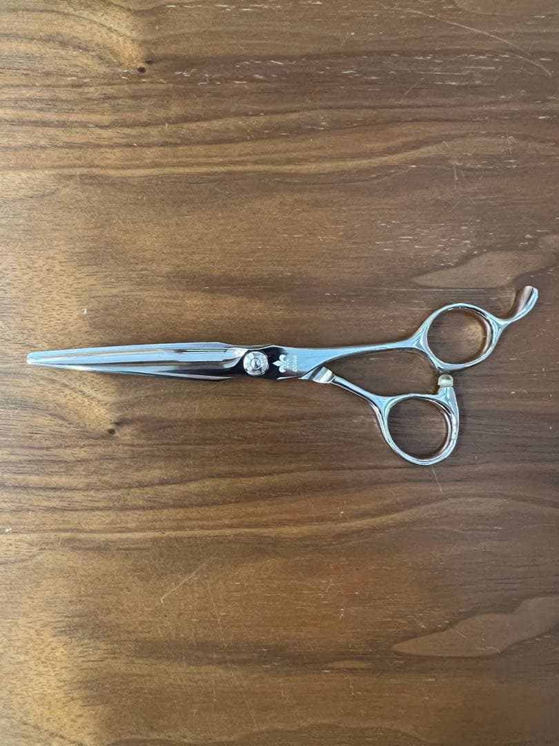 飛燕シザー　コバルト　GJ-S 6インチ DOWA GJ-S オフセットハンドル コバルト 剣刃シザー｜美容ハサミなら