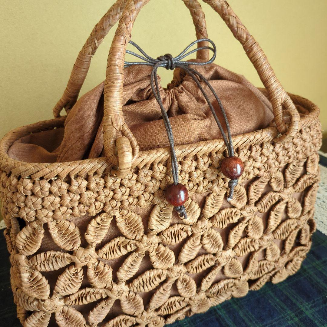 ●新品同様●山葡萄かごバッグ あけびかご籠 六角花結び編み カゴヤ 山葡萄 かご バッグ 六角花結び編み 巾着と中布付き 母の日 かごバッグ