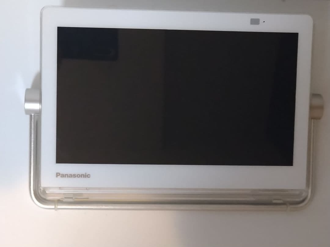 Panasonic VIERA ビエラ　UN-10CT8-W 10インチテレビ UN-10CT8 ポータブルテレビ プライベート・ビエラ VIERA ホワイト [10V