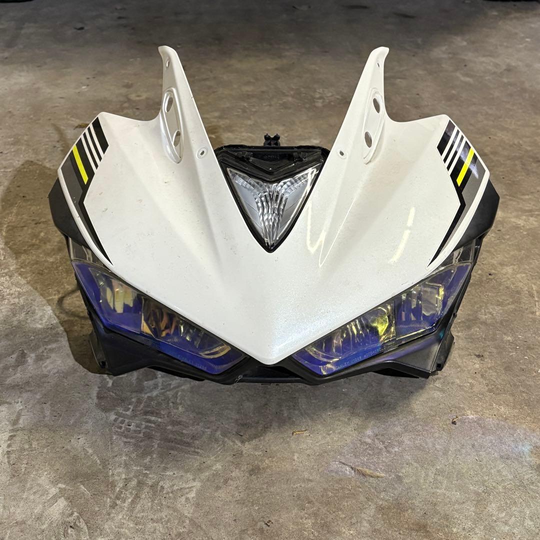 【ヘッドライト】YZF-R25•R3 フロントカウル ヘッドライト ヘッドライト ヤマハYZF-R25 YZFR25 YZF R3 2013-2018用フロントヘッド