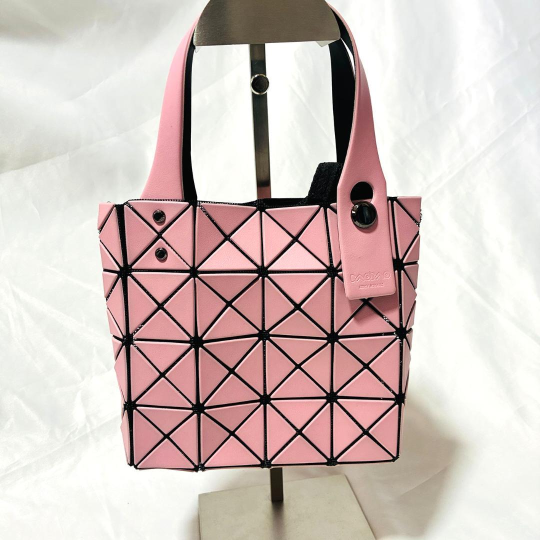 美品！バオバオイッセイミヤケ　BAOBAO 　4×4 ハンドバッグ　ピンク バオバオイッセイミヤケ BAOBAO 4×4 ハンドバッグ ピンク｜Yahoo