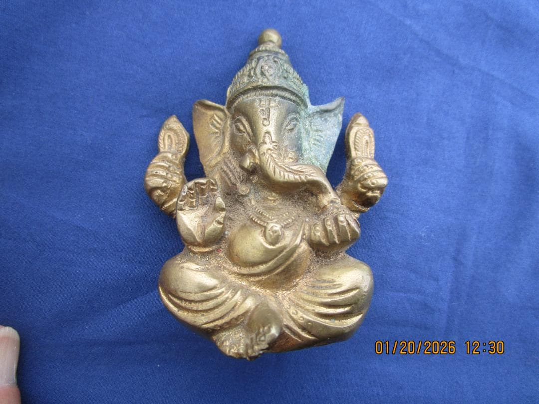 仏像　渡金仏【?】ガネーシャ像　時代物　象の顔の仏　頭部に錆あり　1体 仏像 渡金仏【?】ガネーシャ像 時代物 象の顔の仏 頭部に錆あり 1体