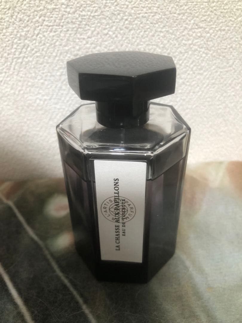 La Chasse aux Papillons 100mlシャッセオパピオン 公式】シャッセ オ パピオン オードトワレ｜L'ARTISAN PARFUMEUR