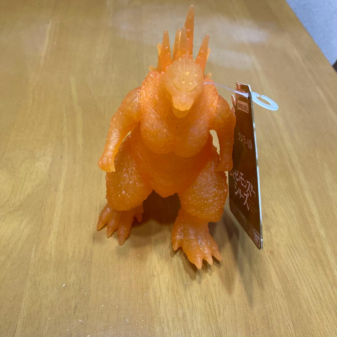 y*i様 ゴジラ(2023) Winner's Gold for-staff v s-l400.jpg